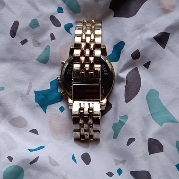 Watch - Picture 2 of 3